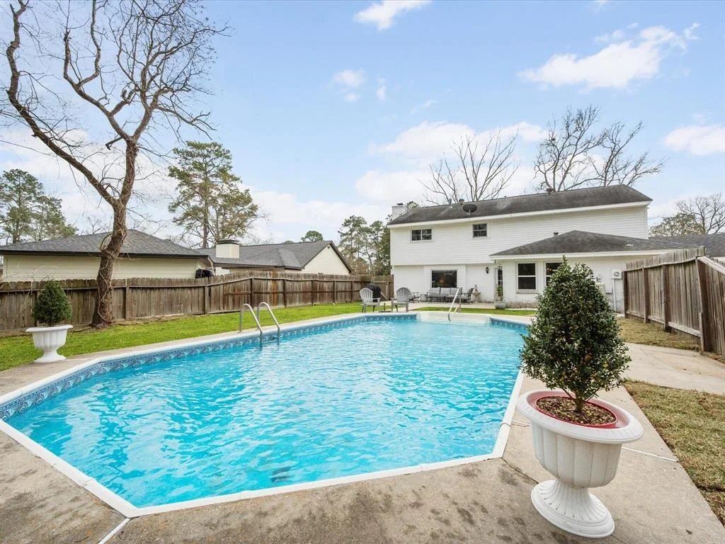 Photo of 551 Hermitage Court