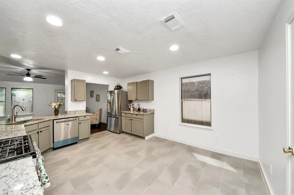 Photo of 9223 Eaglewood Glen Trail