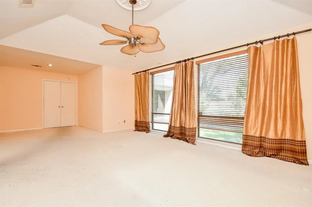 Photo of 10303 Chevy Chase Drive
