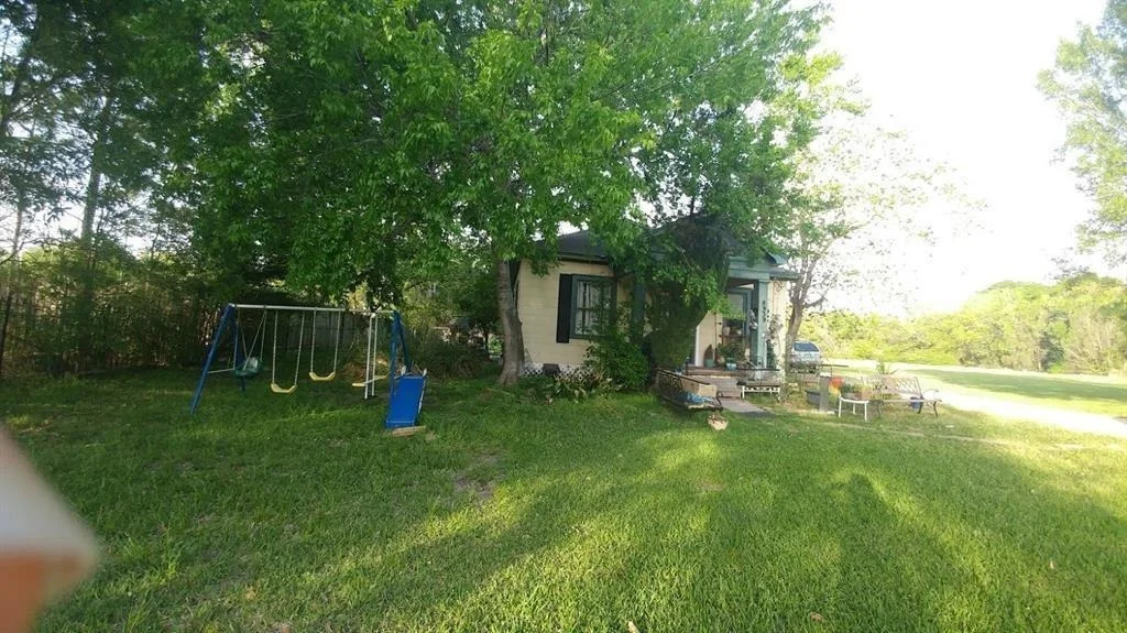 Photo of 8939 Wateka Drive
