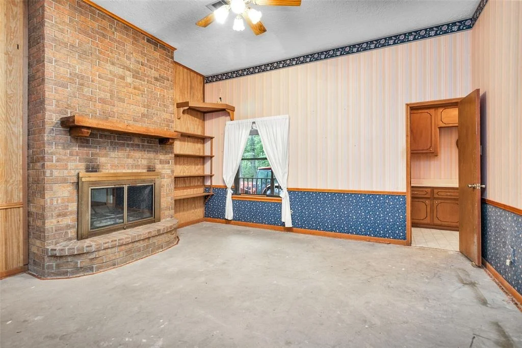 Photo of 24614 Spruce
