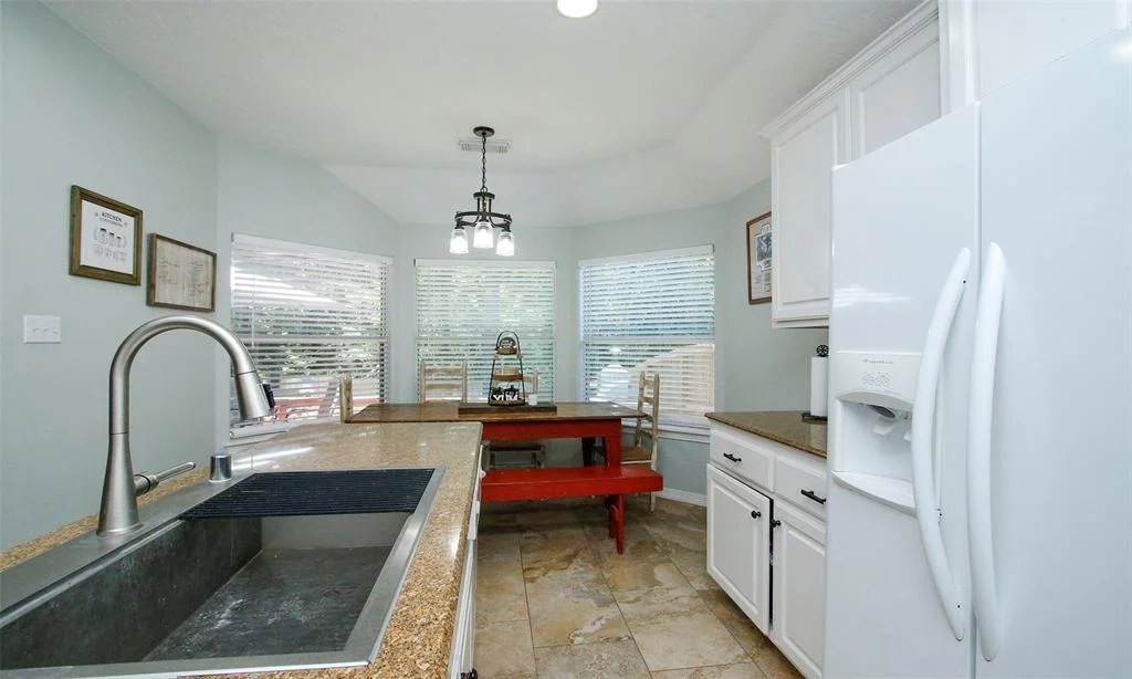 Photo of 10554 Parkside Drive