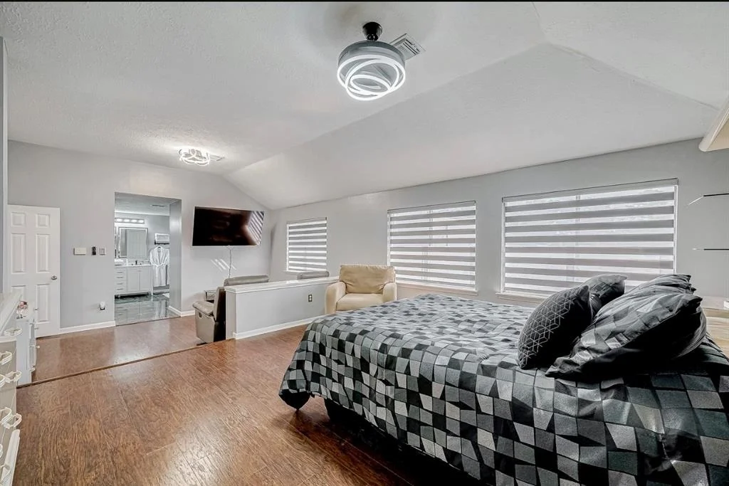 Photo of 16107 Lakestone Drive