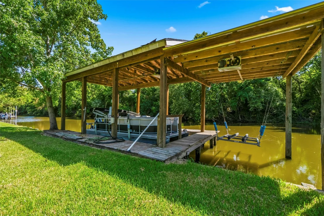 Photo of 146 Creekside Drive