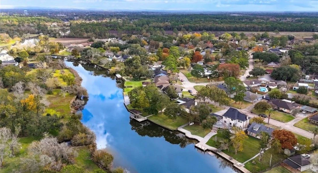 Photo of 303 Old Bayou Drive