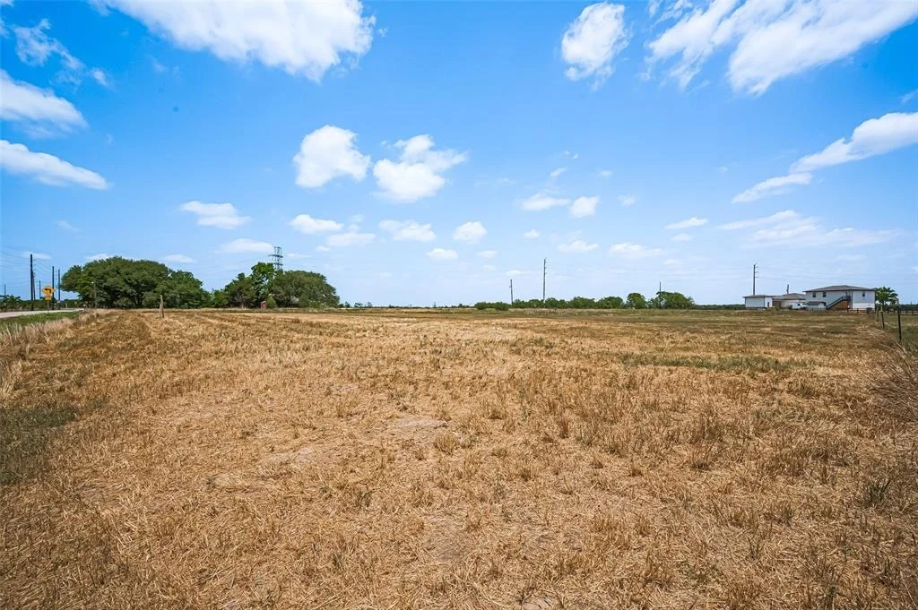 Photo of 2634 Hamlink Road