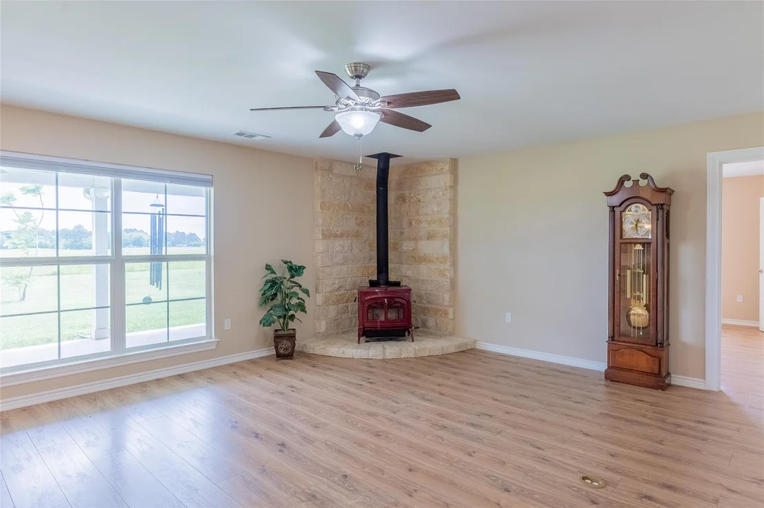 Photo of 2650 County Road 2274