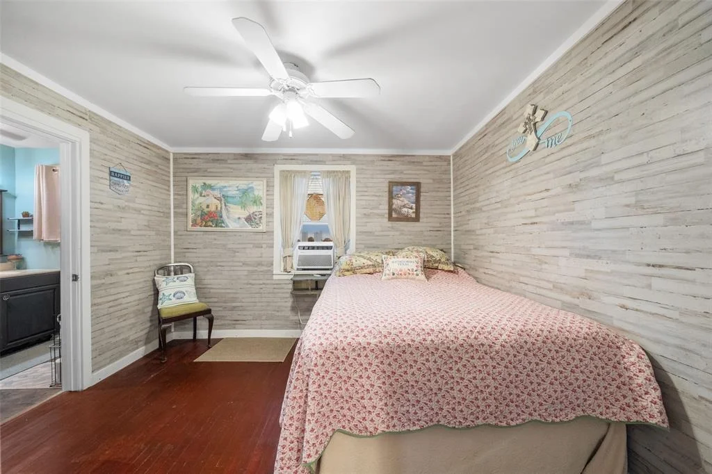Photo of 385 Beachfront Drive