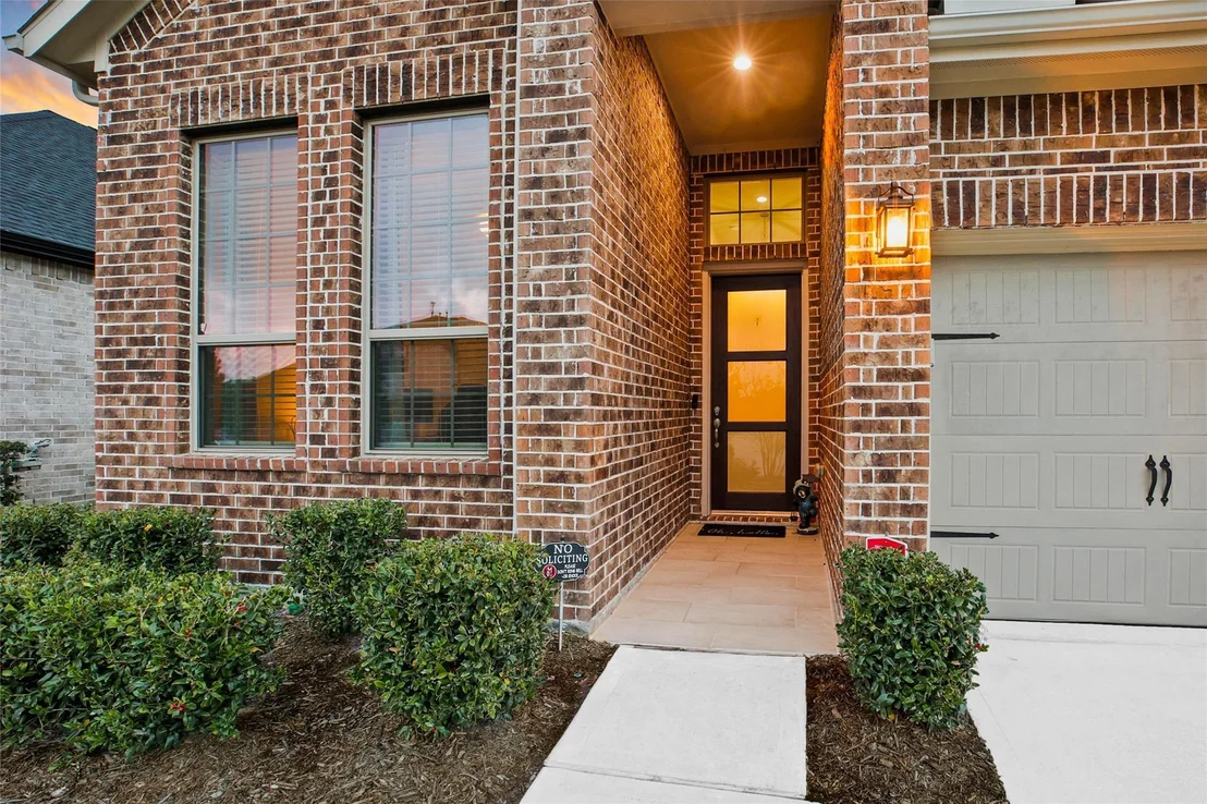 Photo of 10235 Bayou Oaks Drive