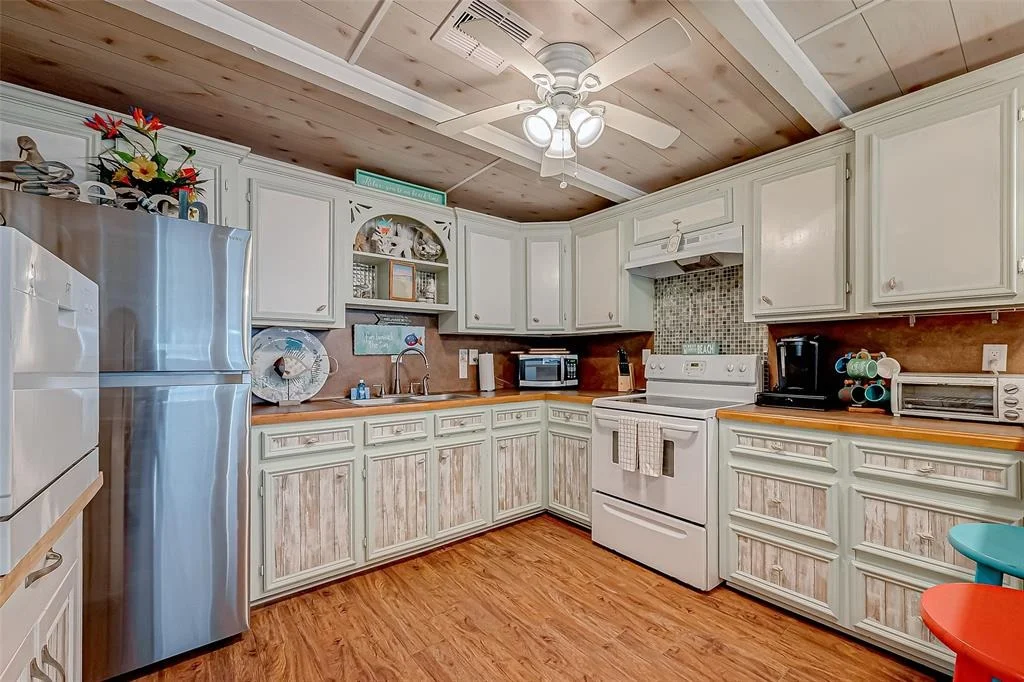 Photo of 1115 White Cap Drive