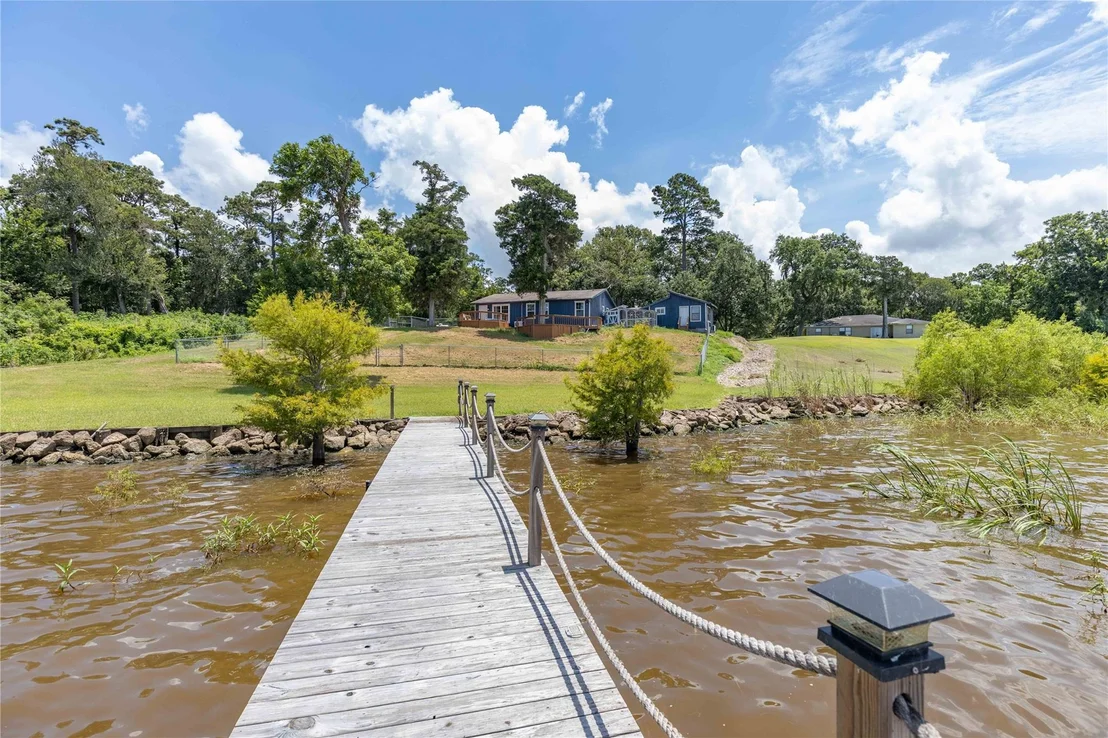Photo of 3843 Simon Road