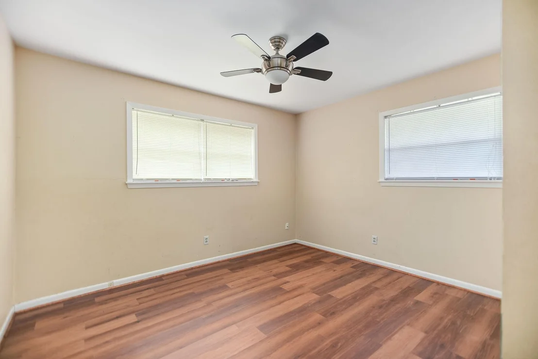 Photo of 1106 Brookhollow Drive