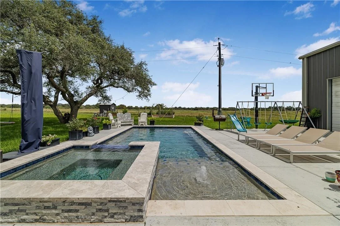 Photo of 686 Rappold Road