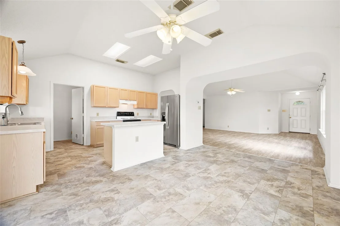 Photo of 331 Stone Point
