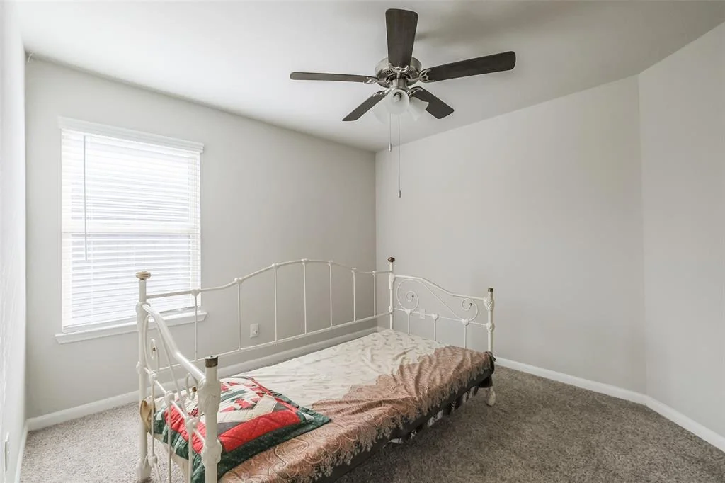 Photo of 9219 Hemlock Drive