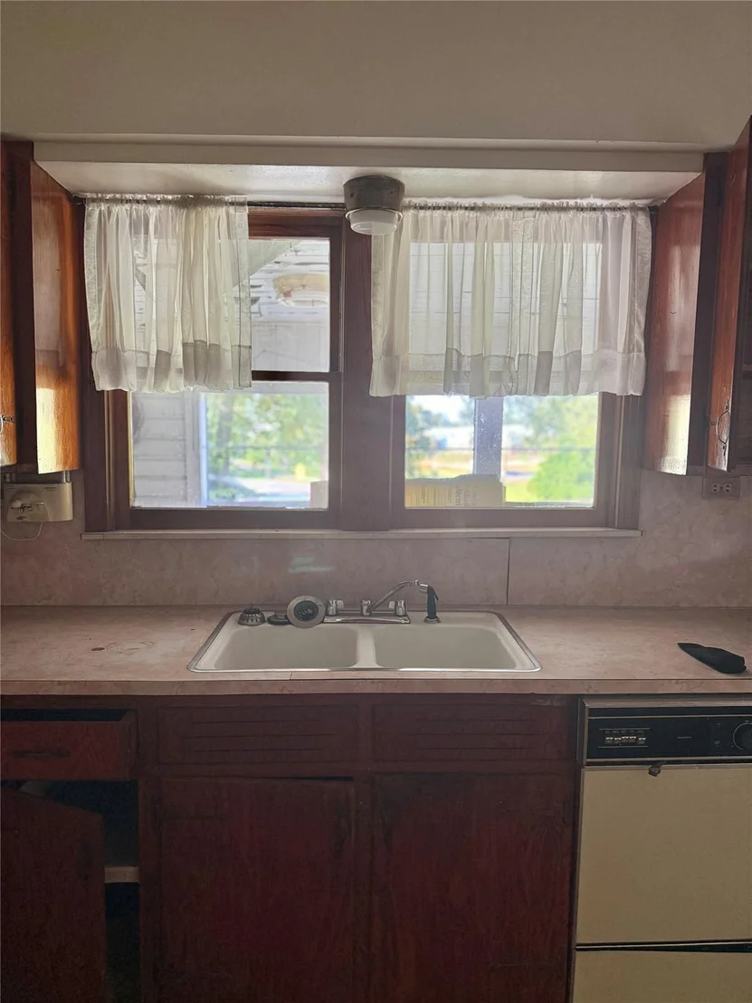 Photo of 809 W Elder
