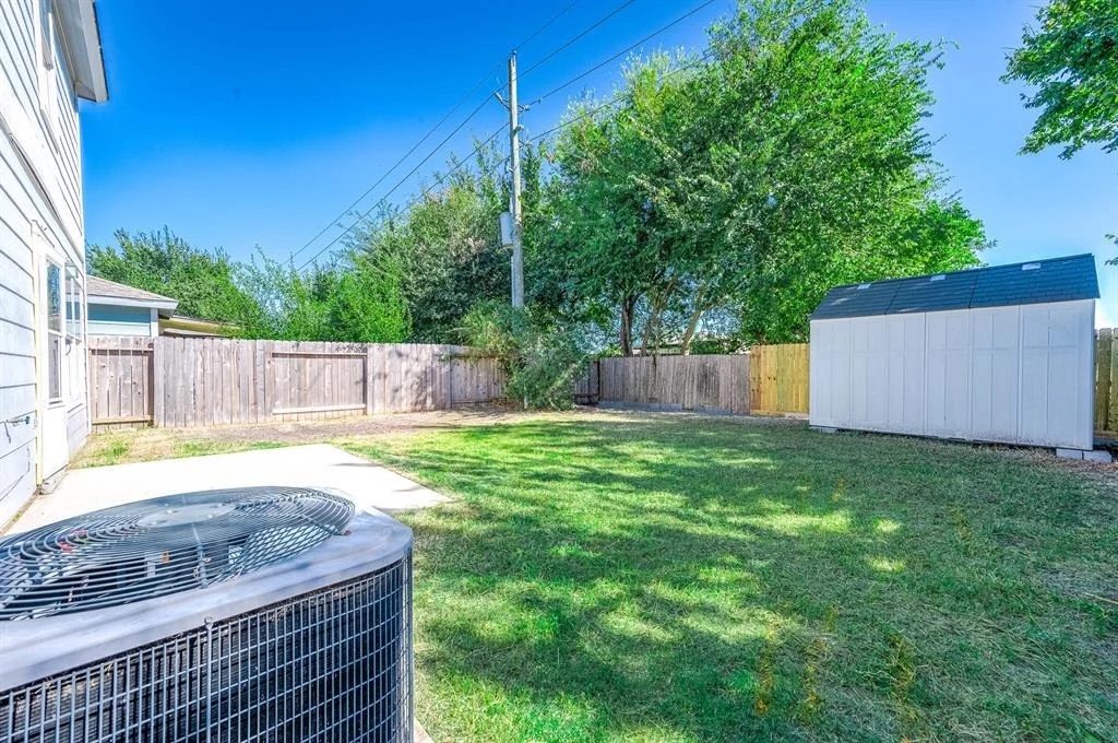Photo of 11411 Log Cabin Lane