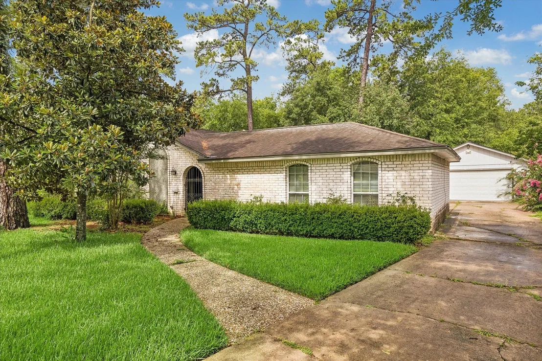 Photo of 17803 Loring Lane