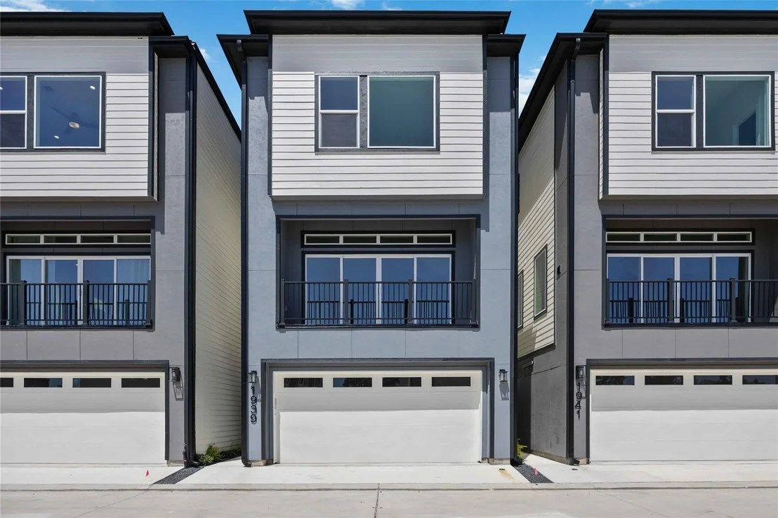 Photo of 1937 Knoll Square Drive