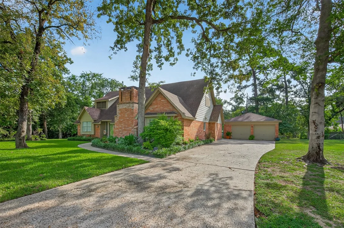Photo of 105 Glenmora Court