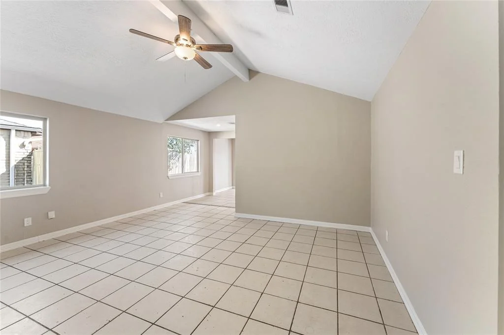 Photo of 6250 Foxhunter Road