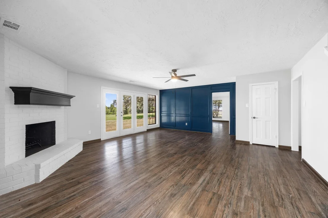 Photo of 21802 Lake View Road