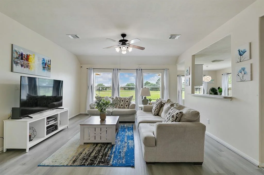 Photo of 4618 Plum Forest Road