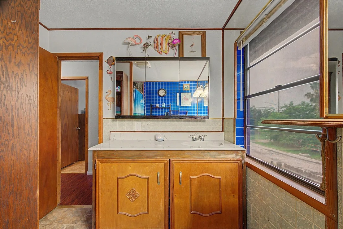 Photo of 1019 Sunset Drive