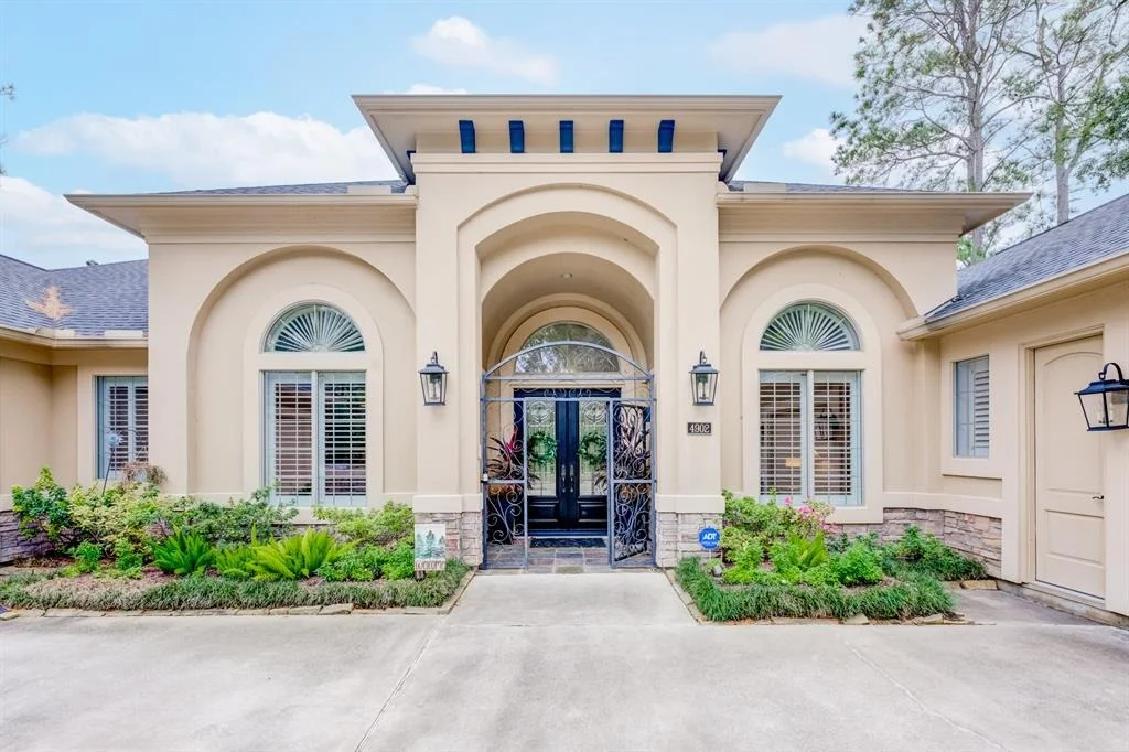 Photo of 4902 Rose Canyon Lane
