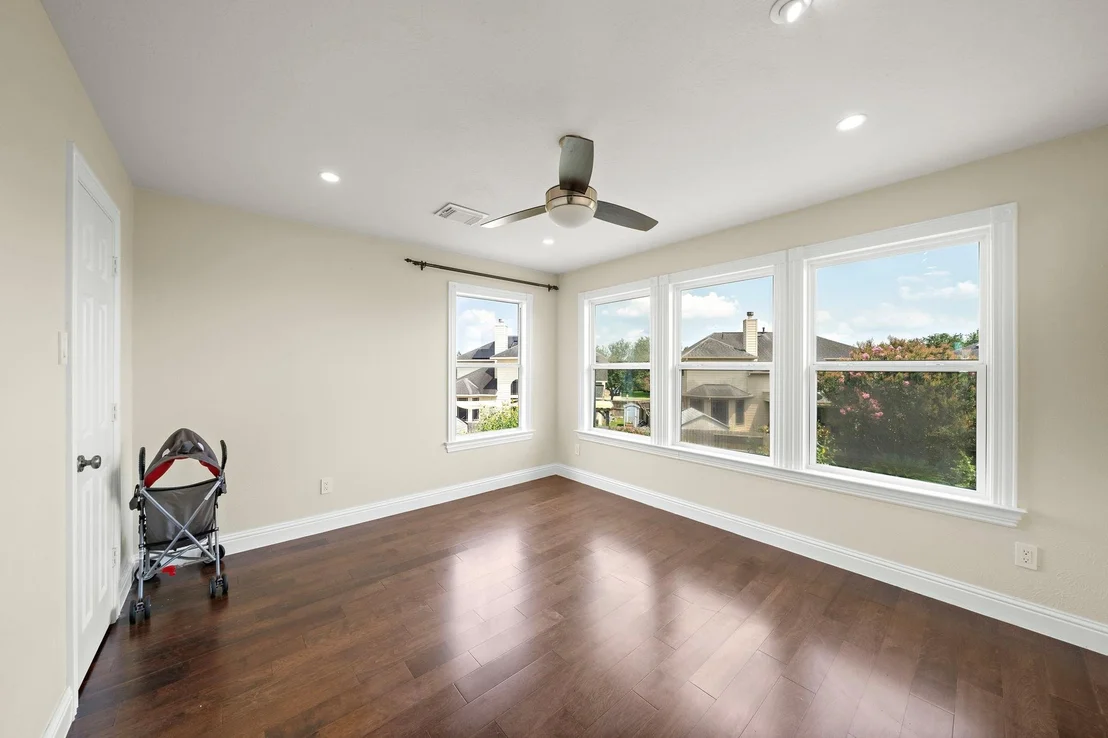 Photo of 815 Arlington Lane