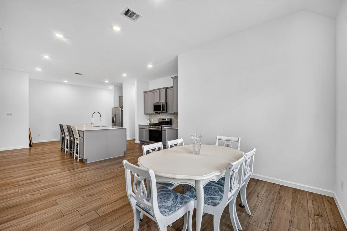 Photo of 29014 Red Loop Drive