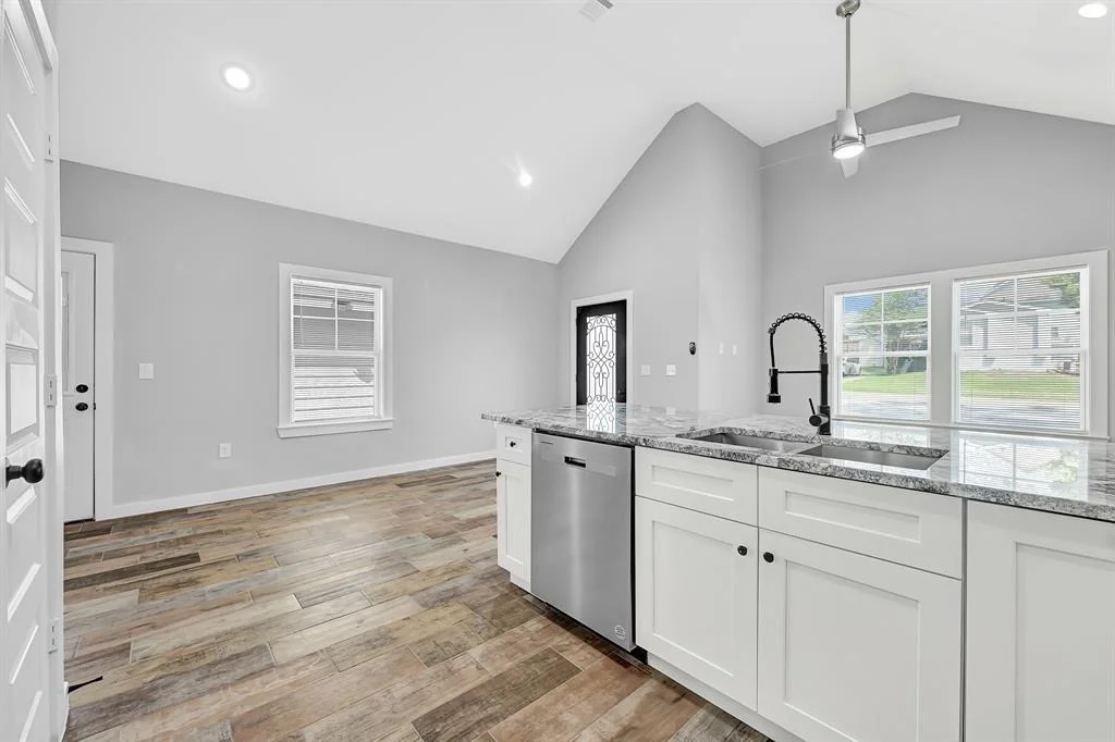 Photo of 16877 W Hammon