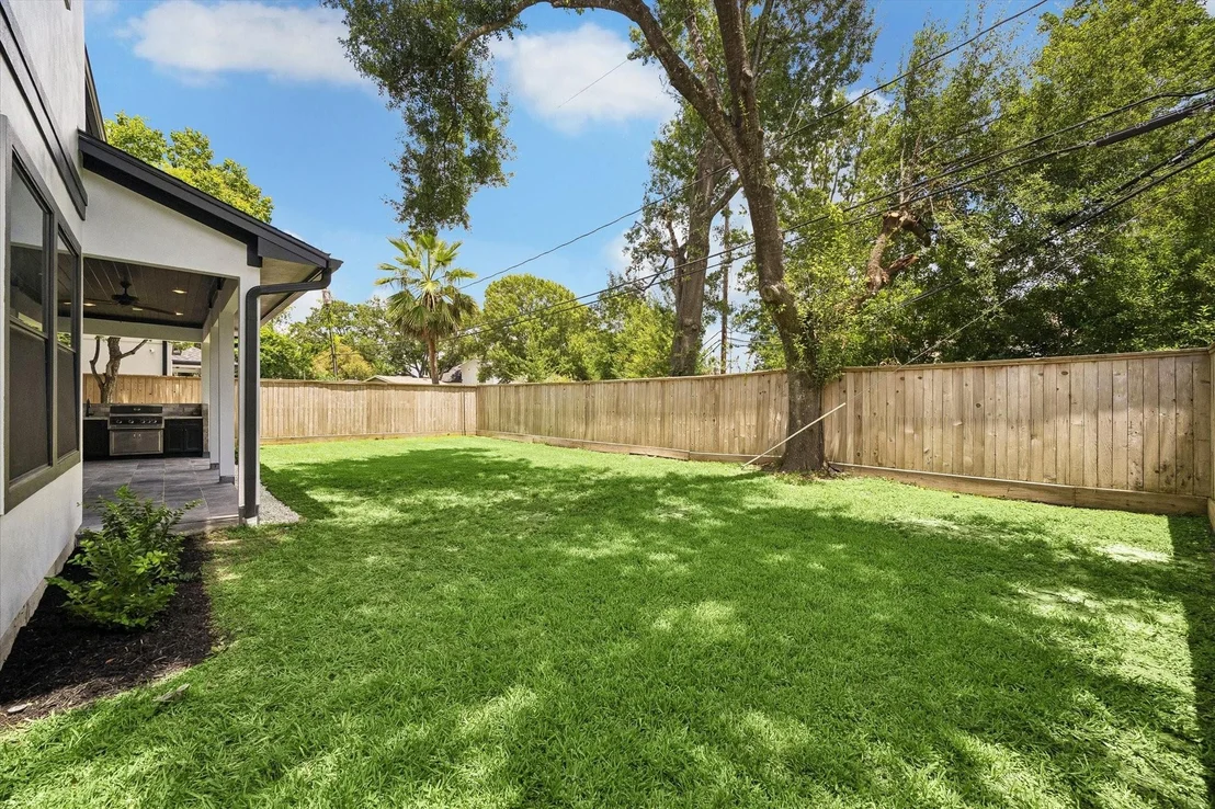 Photo of 1539 Hewitt Drive