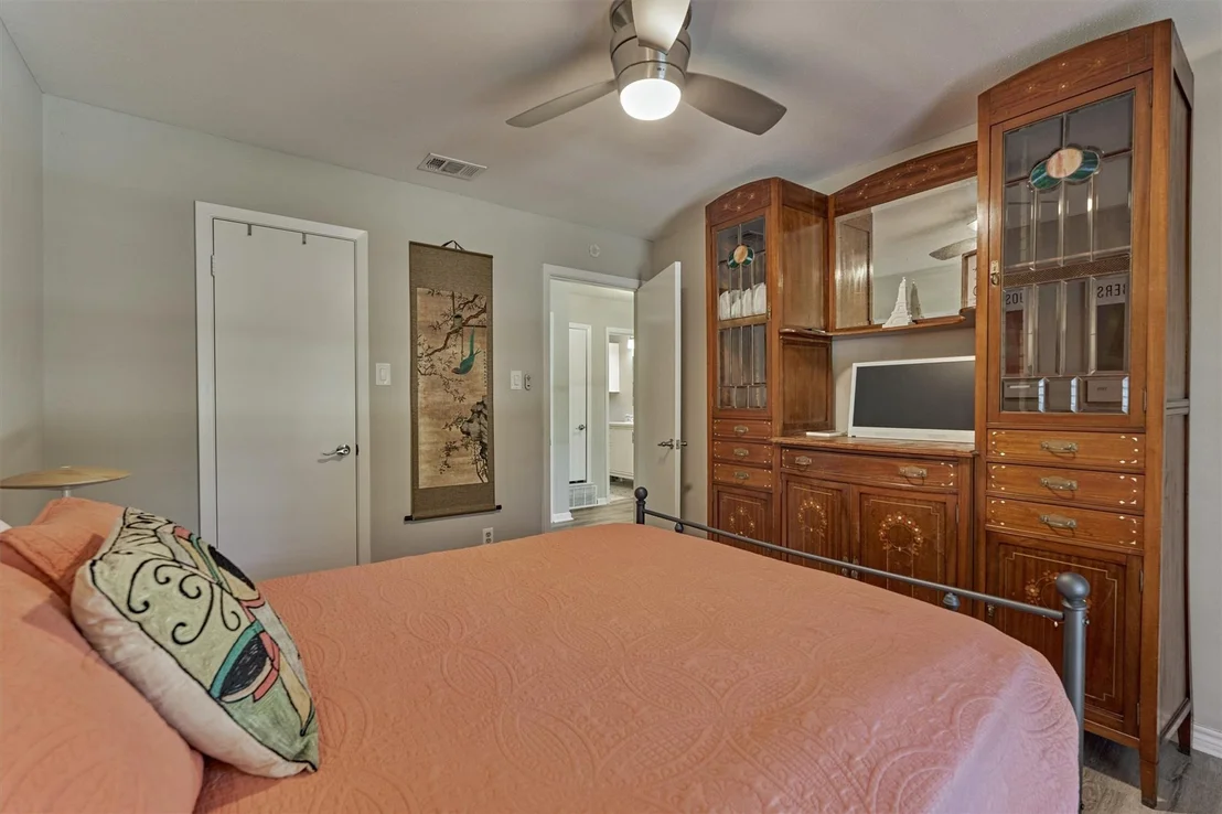 Photo of 9 Pineash Court