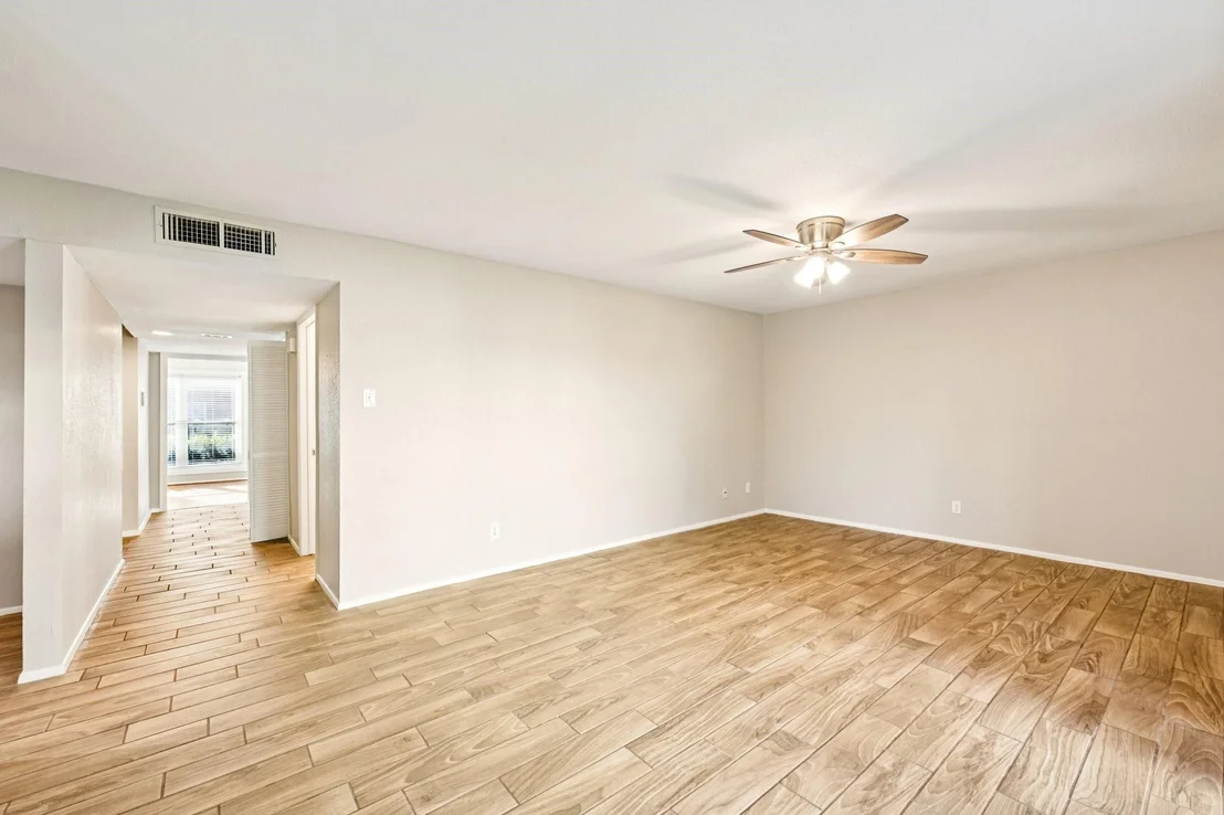 Photo of Unit 607 at 14515 Wunderlich Drive