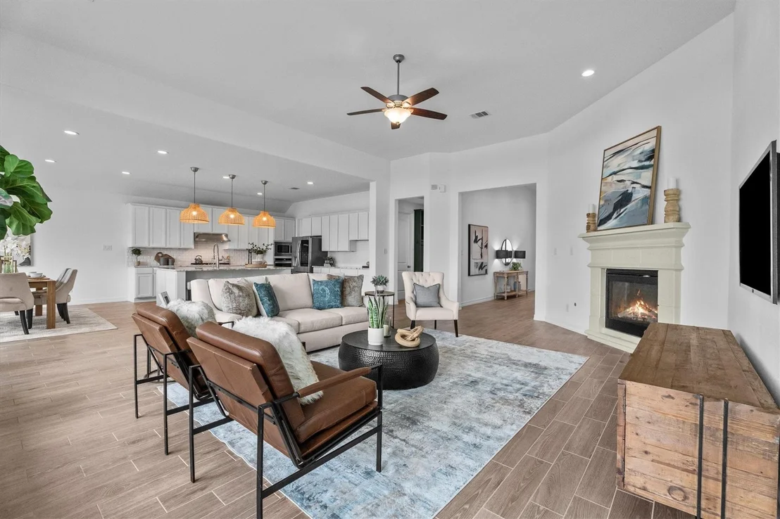 Photo of 7335 Laguna Lake Drive