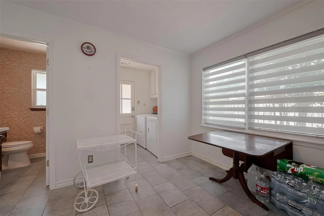 Photo of 14626 Ravenhurst Lane