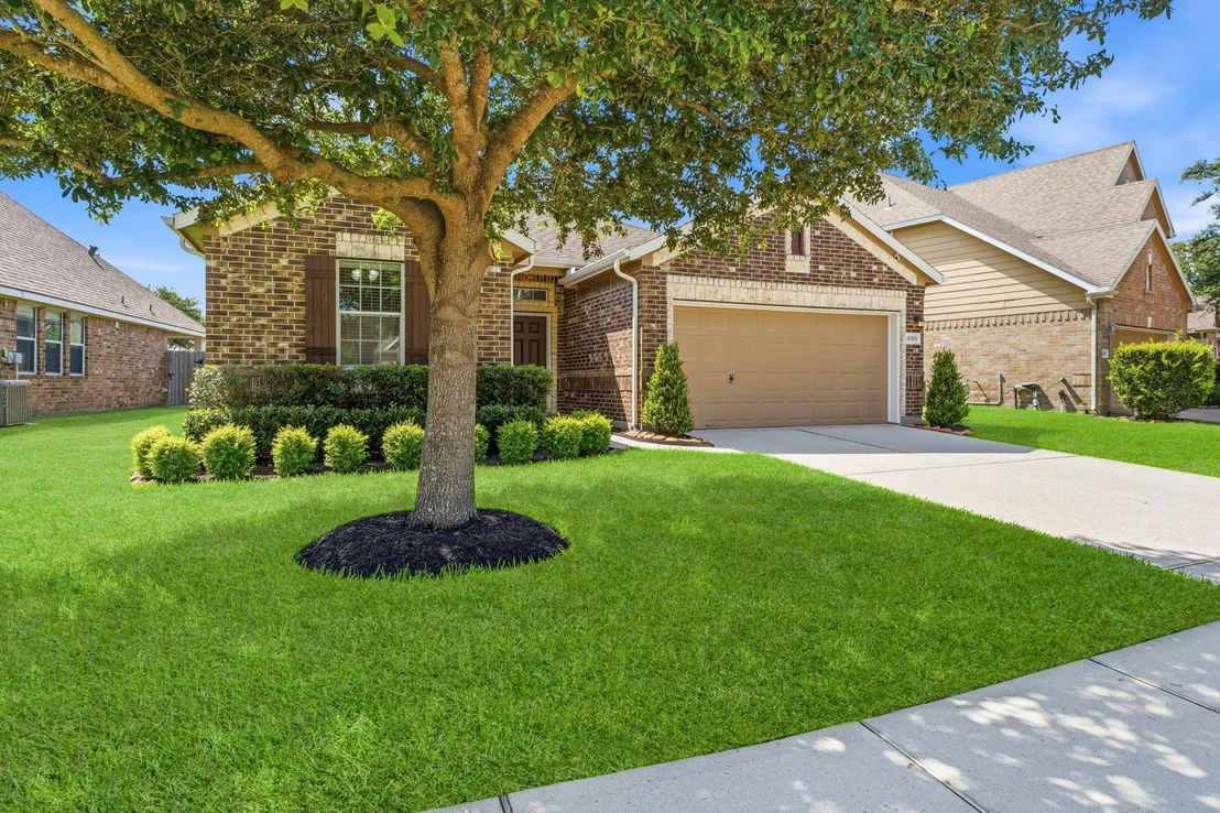 Photo of 21515 Mandarin Glen Circle