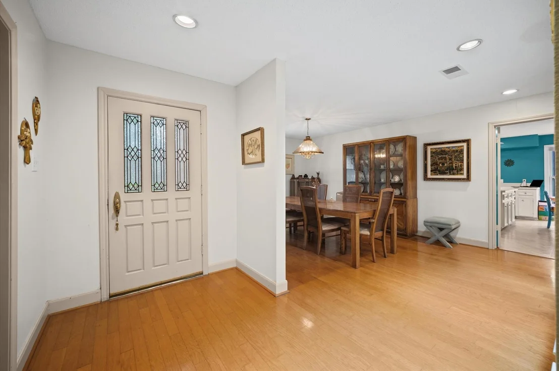 Photo of 1034 Coachlight Drive