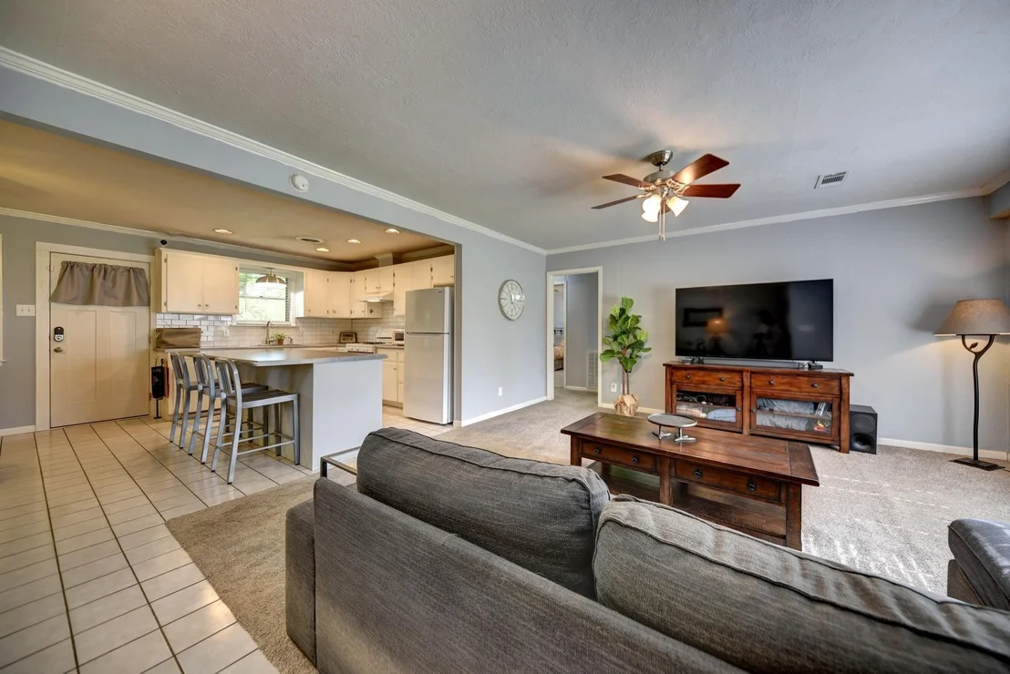 Photo of 204 Meadow Lane