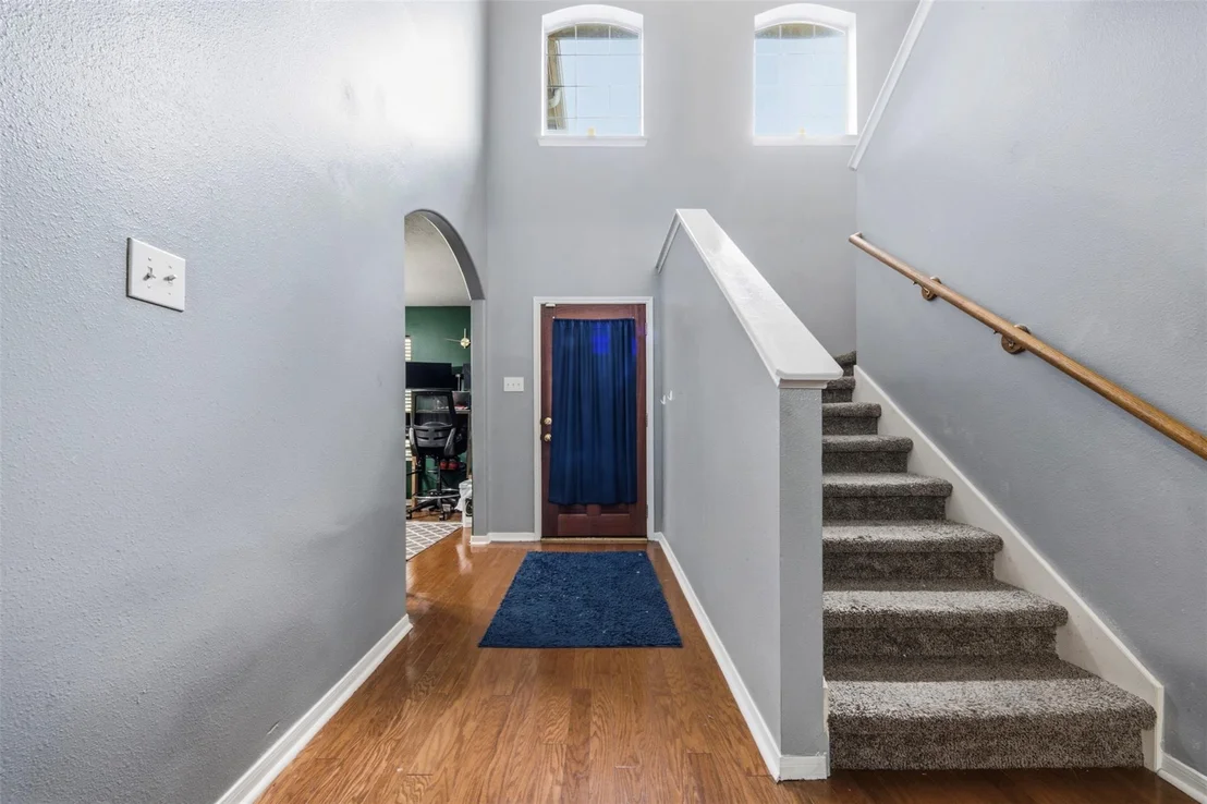 Photo of 924 Chad Lane