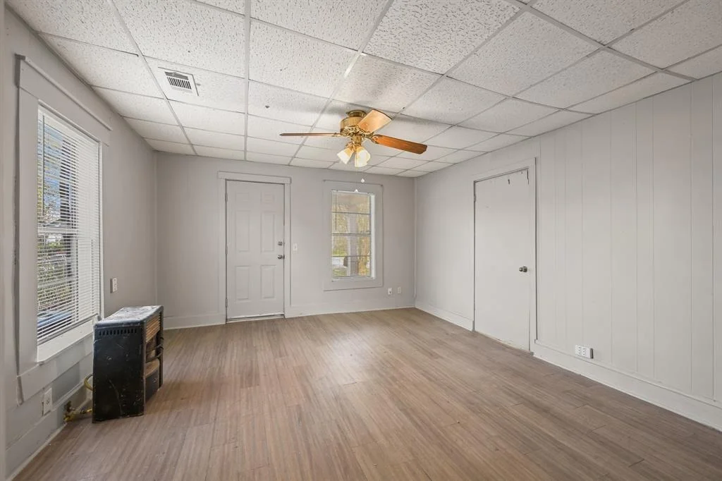 Photo of 606 E 4th Street