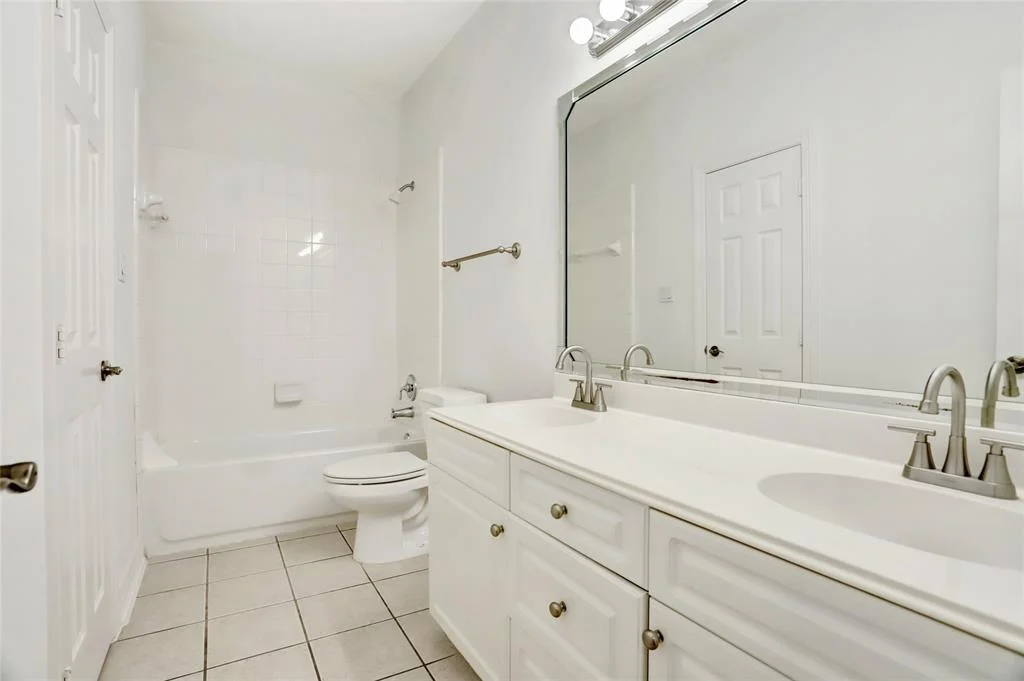 Photo of 7685 Ameswood Road