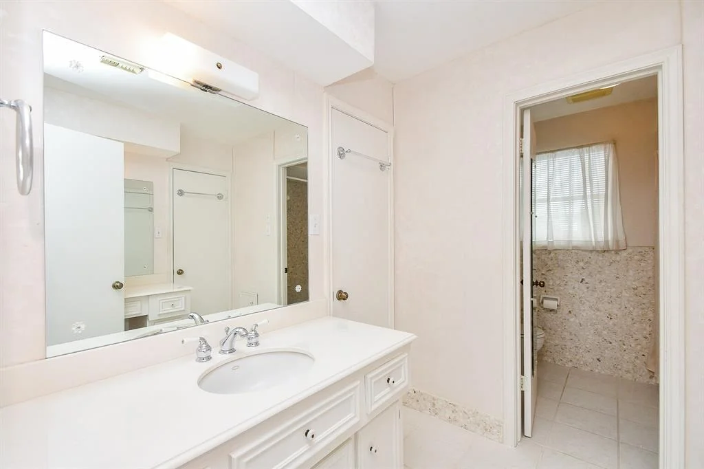 Photo of 14626 Carolcrest Drive