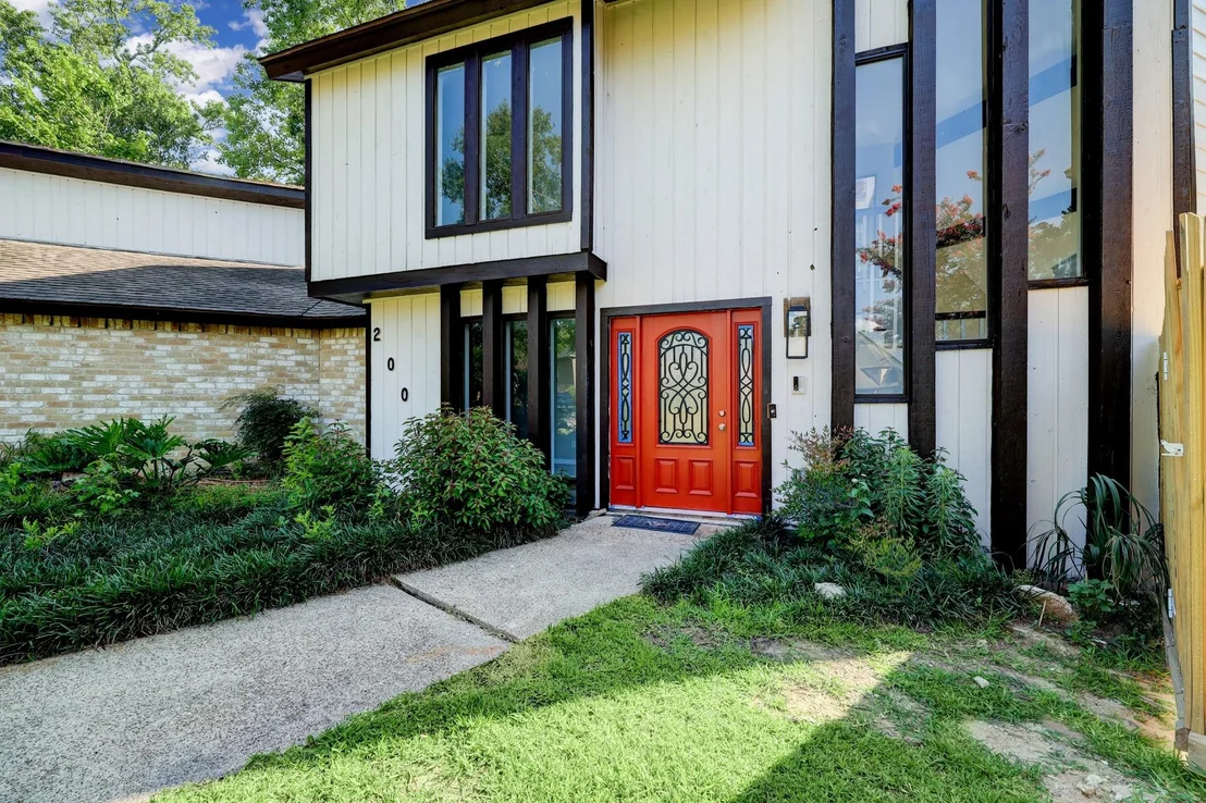 Photo of 20019 Legend Oak Drive