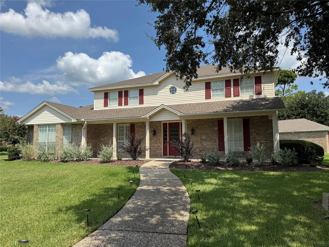 Photo of 4920 Bellechase Drive