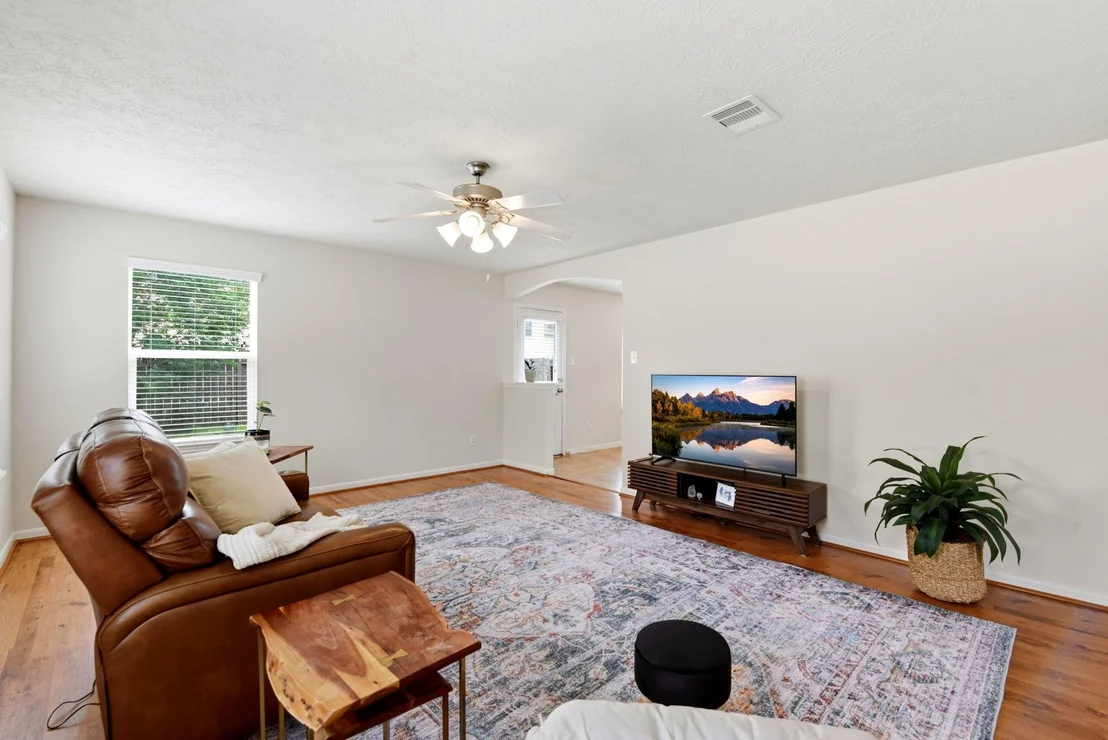 Photo of 12563 Chiswick Road