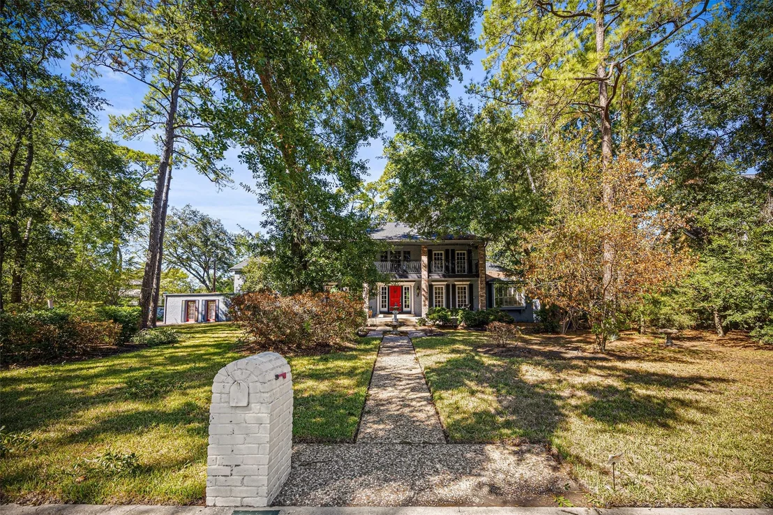 Photo of 1906 Castlerock Drive