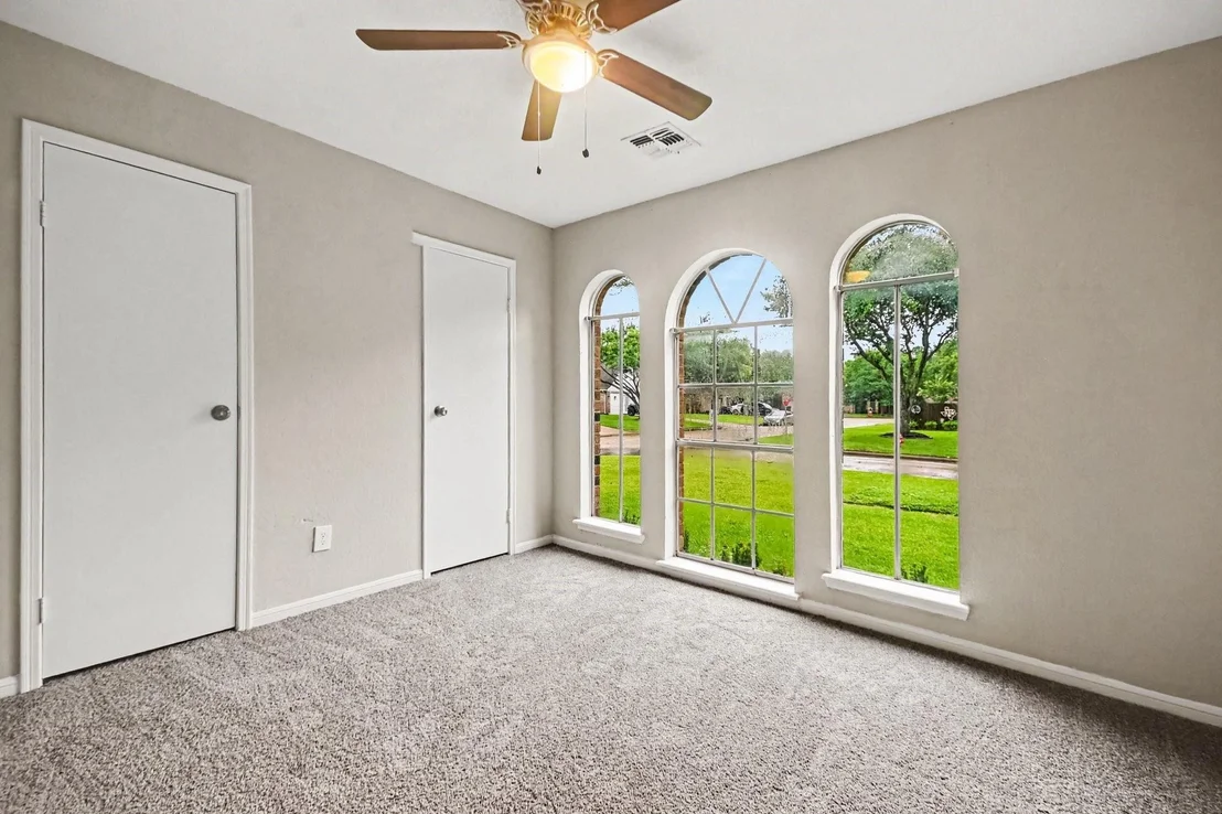 Photo of 3810 Clover Drive