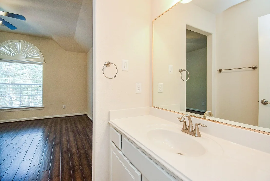 Photo of 6023 Gatewood Manor Drive